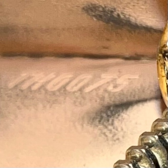 Louis Vuitton SARAH Black and Multicolor Monogram Wallet - Picture 14 of 16